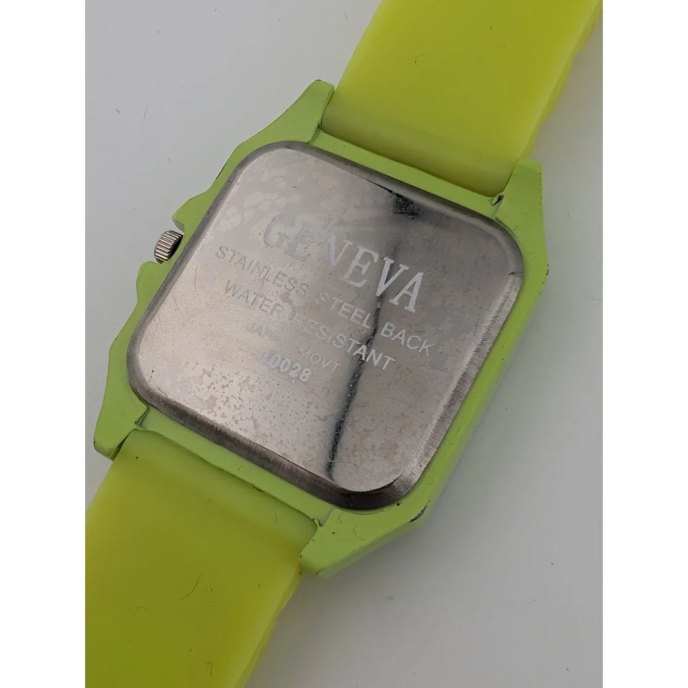 Geneva Women's Watch 38mm Case Lime Green Silicone Band- New Battery
